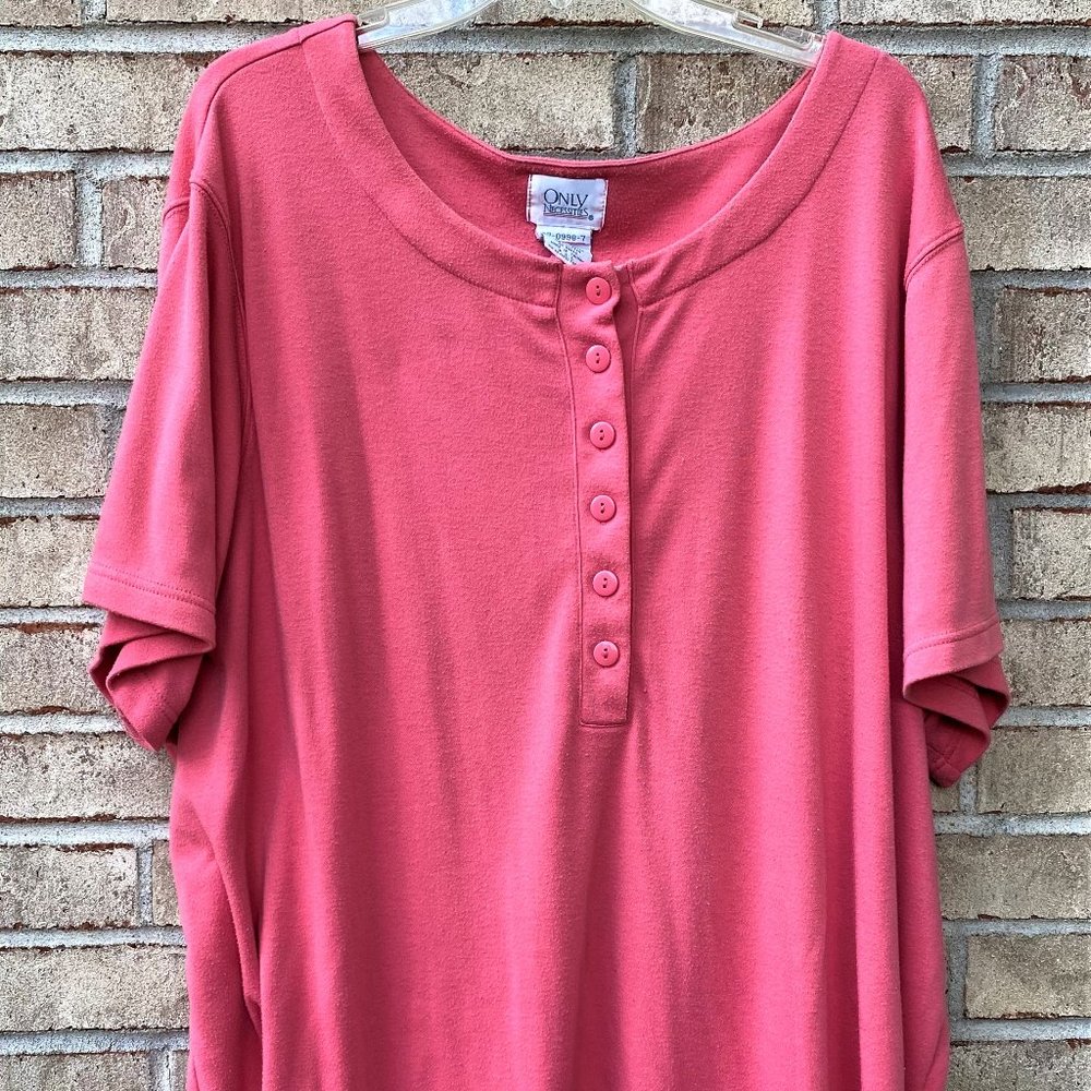 PLUS SIZE - Short Sleeved HENLEY- Size 3X  Tunic